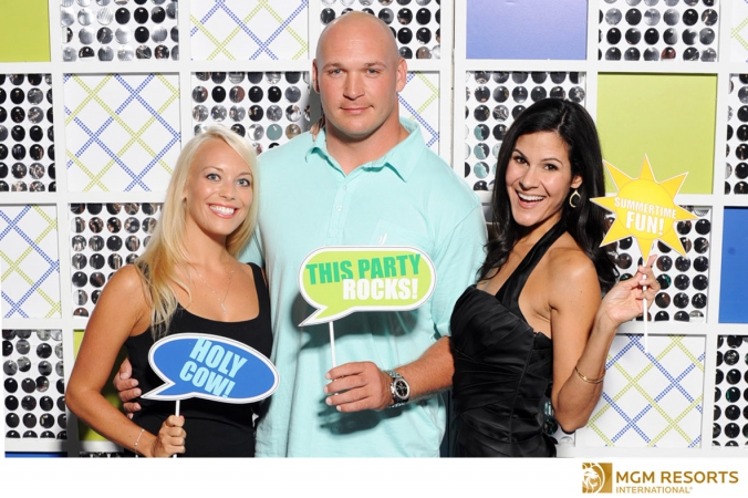chicago bears legend brian ehrlacher poses at step repeat private corporate event, with hotel chicago, the ROOF