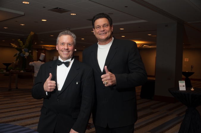 Chicago Bears Dan Hampton makes a celebrity appearance a black tie fundraising event, event photography by fab photo.